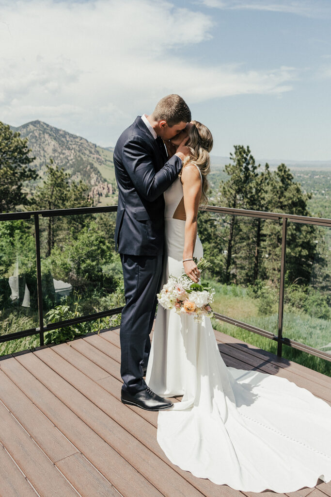 Colorado wedding photos at Flagstaff House