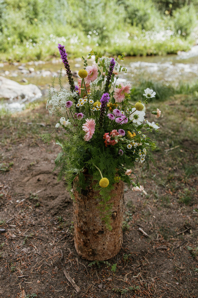 wildflower wedding floral arrangements
