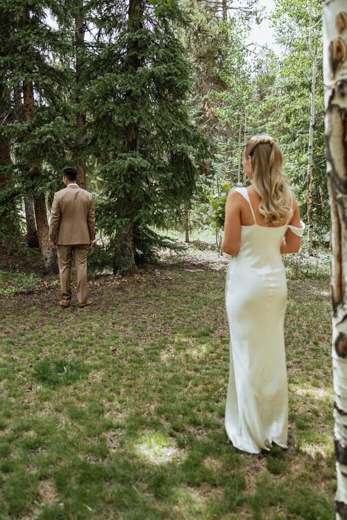 Bride and groom first look in Colorado